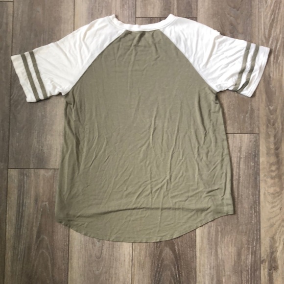 American Eagle Top - Picture 3 of 4